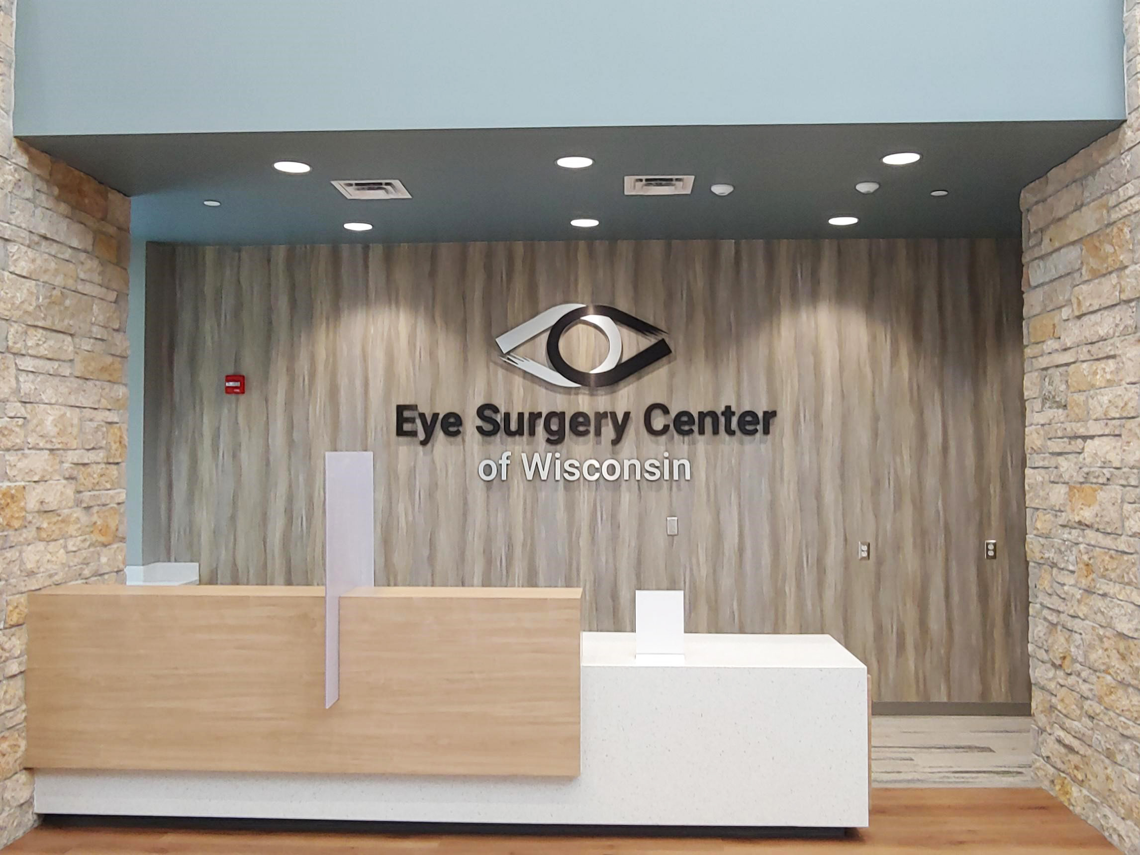eye surgery center of wisconsin sign
