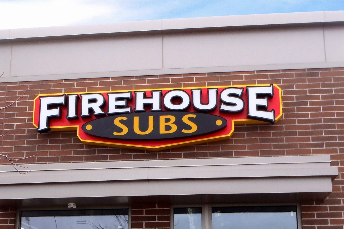 Outdoor signage for a restaurant